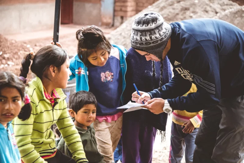 reasons volunteer abroad peru