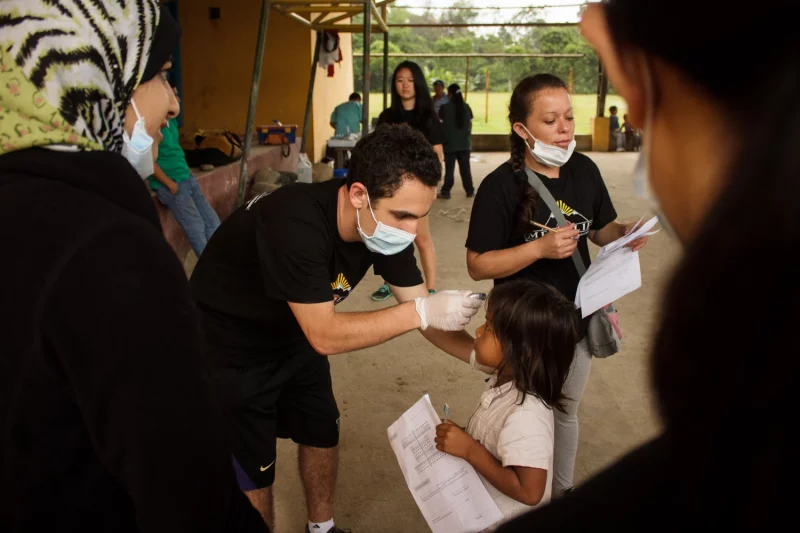 volunteer opportunities nursing students
